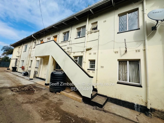 2 Bed Apartment For Sale In Avondale (Sole Mandate)