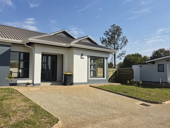 3 Bedroom Garden Flat