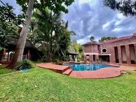 6 Bedroom House