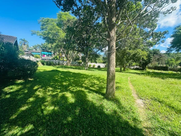 Prime 2000m² Glen Lorne Land with Borehole Access