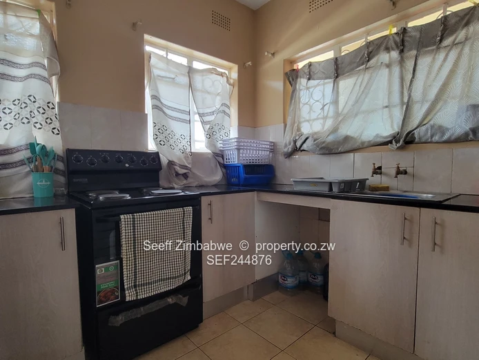 2-Bed Flat For Sale - The Avenues
