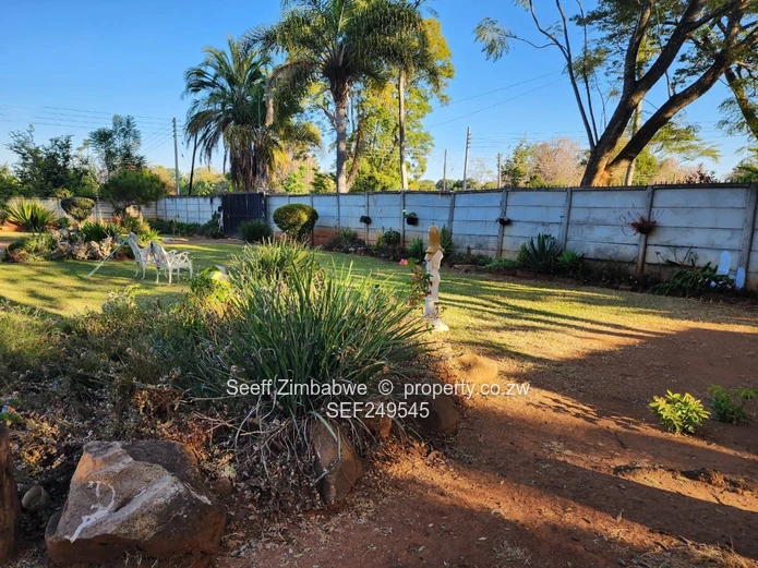 Prestigious Windmill Lane: Premier 2825 sqm Subdivision Stand with Income Cottage