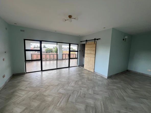 6 Bedroom House