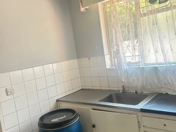 2 Bedroom Garden Flat