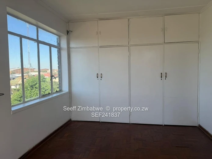 Three-bedroom apartment in the heart of the CBD, Bulawayo