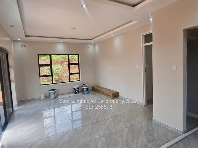 Charming 2-Bedroom Sunway City Cottage with Fitted Kitchen & Borehole