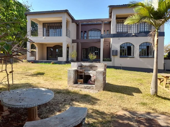 6 Bedroom House