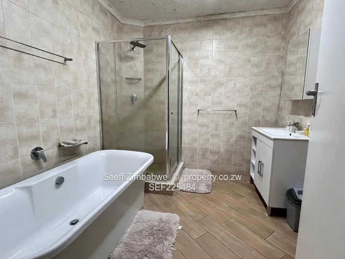 Luxury Living in the Heart of Harare: Fully Furnished Mid-Tower Apartment for Rent!