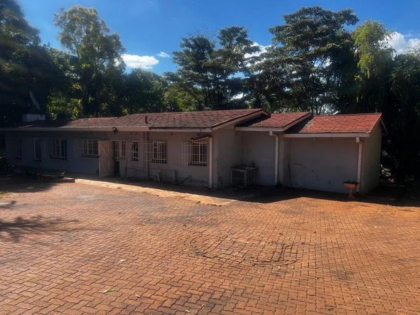 House for rent with main road Frontage