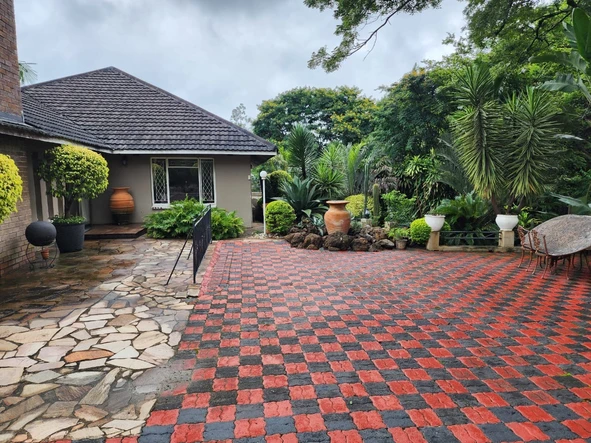 5 Bedroom House