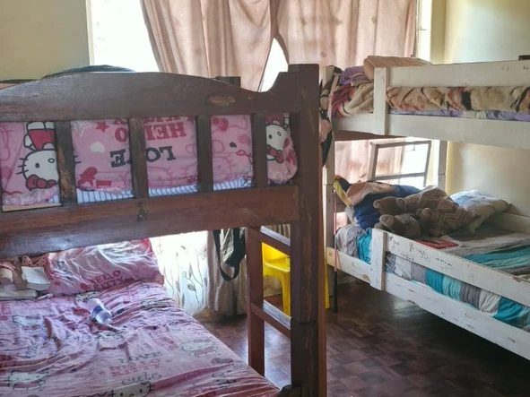 2 Bedroom Flat & Apartment