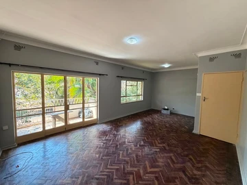 3 Bedroom Flat & Apartment