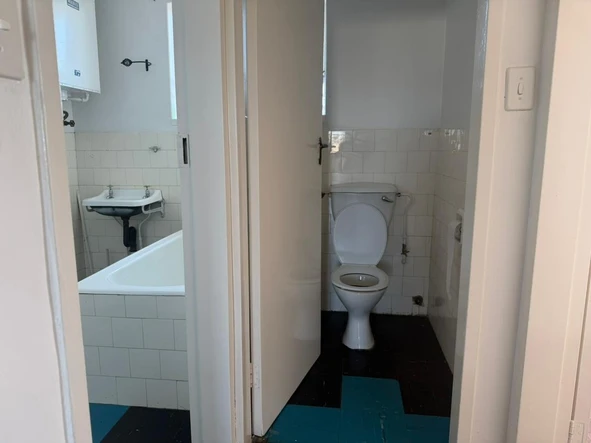 3 Bedroom Flat & Apartment