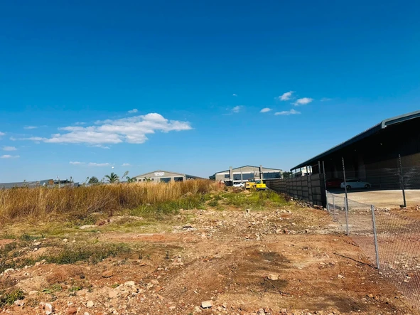 Commercial & Industrial Land
