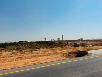 Commercial & Industrial Land