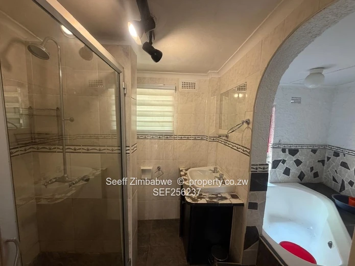 All-Inclusive 2-Bedroom Flatlet with Solar & Pool | Glen Lorne