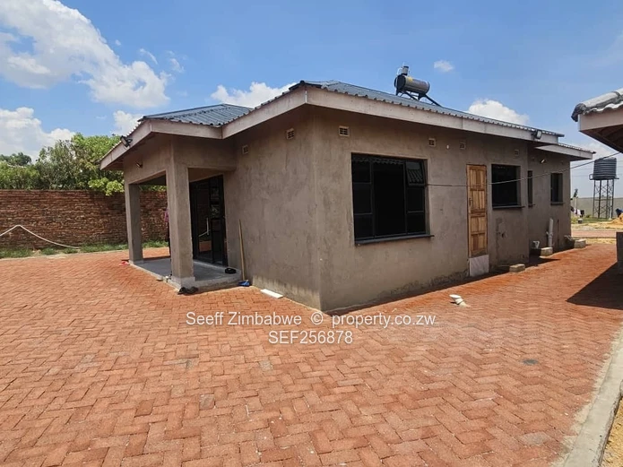 Charming 2-Bedroom Sunway City Cottage with Fitted Kitchen & Borehole
