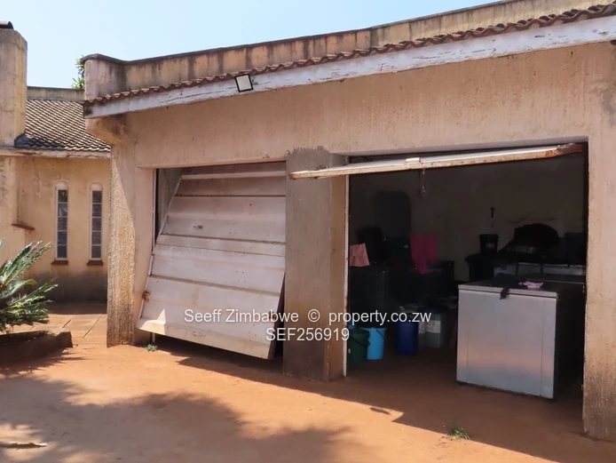 Spacious 5-Bed Philadelphia Home along William Powlett Drive (Sole Mandate)