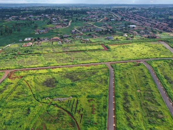 Commercial & Industrial Land