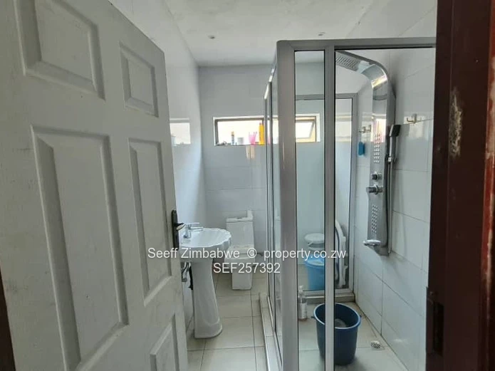 3- BED HOUSE-COLD COMFORT –350 m² 