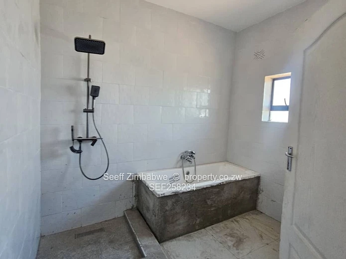 Beautiful Newly Built 3-Bedroom Semi-Detached Home in Sunway City – $800/month
