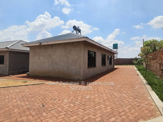 Charming 2-Bedroom Sunway City Cottage with Fitted Kitchen & Borehole