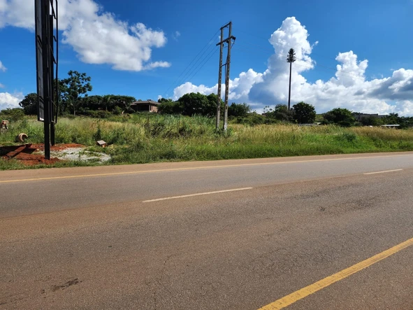 Commercial & Industrial Land