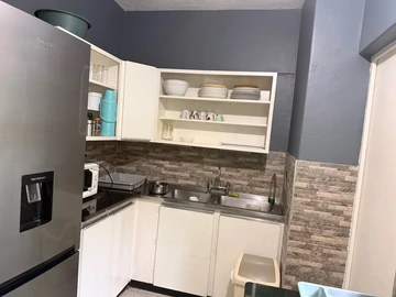 2 Bedroom Flat & Apartment