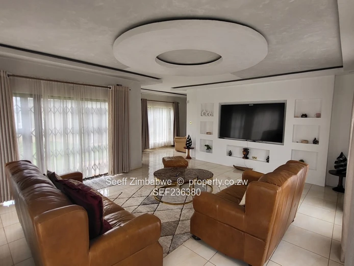 Charming House for Sale in Brookview (Sole Mandate)
