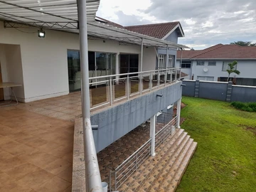 6 Bedroom House