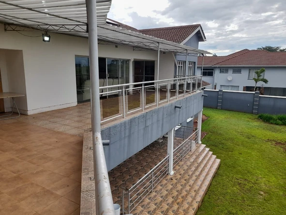 6 Bedroom House