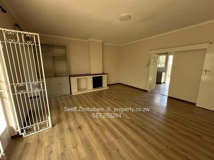Executive 2-Bedroom Avondale Garden Flat with Dedicated Office