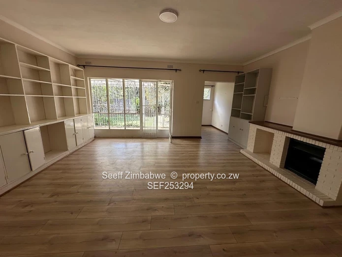 Executive 2-Bedroom Avondale Garden Flat with Dedicated Office