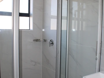 4 Bedroom Garden Flat