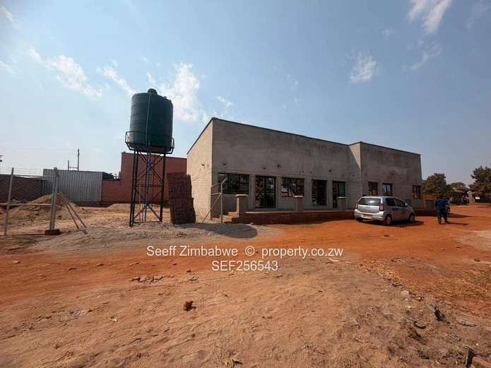 Commercial Shops for rent in Hatcliffe