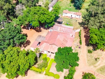 Commercial & Industrial Land