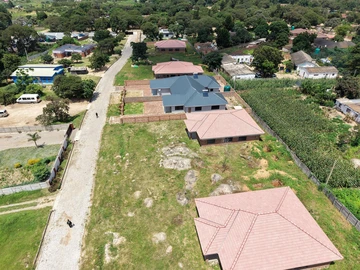 3 Unit Townhouse Complex