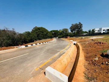 Stands & Residential Land