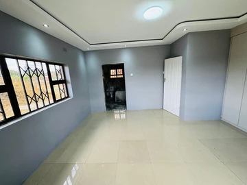 3 Bedroom Garden Flat