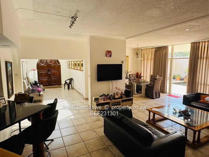 Luxury And Modern 3 Bed Duplex Villa In Avondale (Sole Mandate)