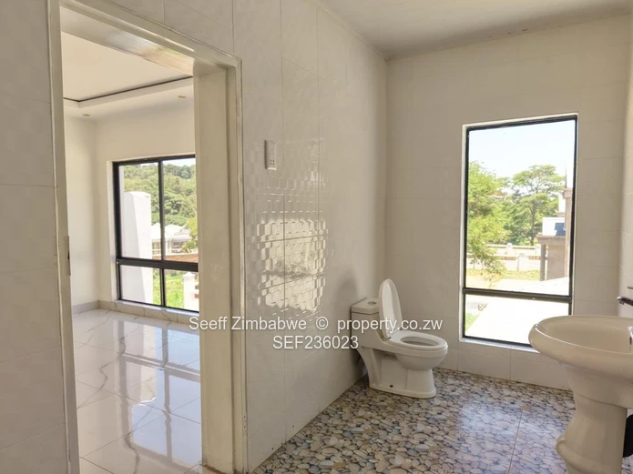 A choice of 3 luxurious clusters-4000sqm