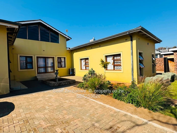 Modern 5-Bed Luxury Residence for sale in Quinnington, Borrowdale