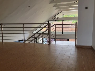 3 Bedroom Flat & Apartment
