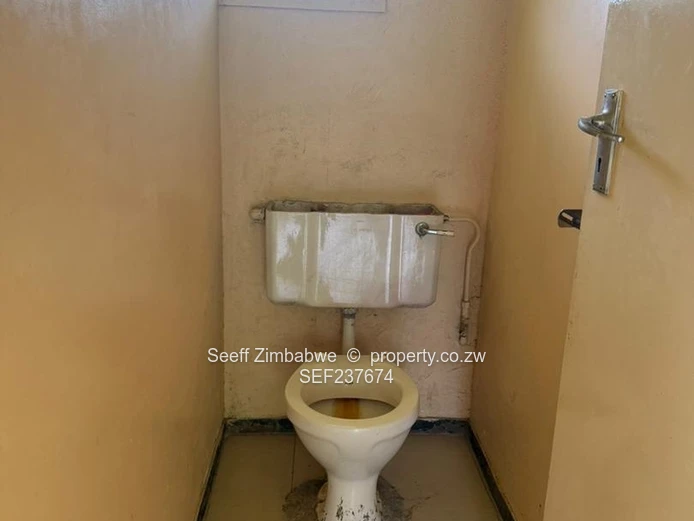 3 Bed house suitable for commercial use
