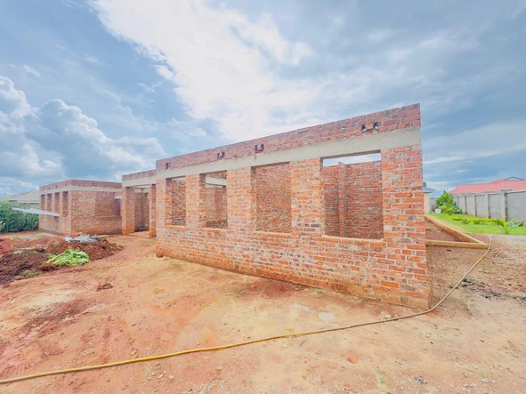 12 Bedroom House