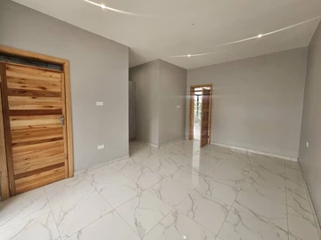 4 Bedroom Flat & Apartment