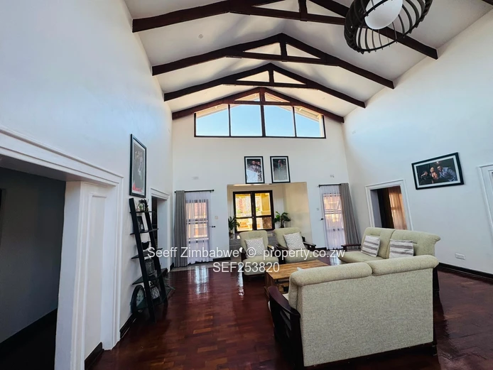 Modern 5-Bed Luxury Residence for sale in Quinnington, Borrowdale