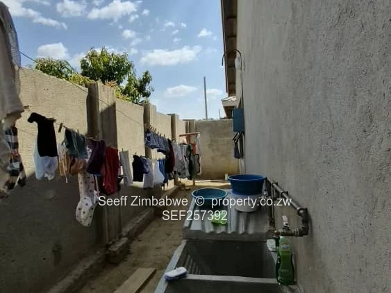 3- BED HOUSE-COLD COMFORT –350 m² 