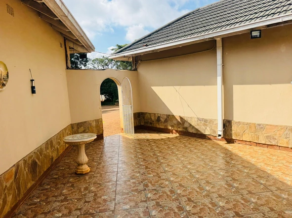 4 Bedroom House