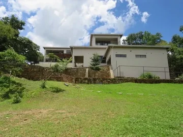 Stunning Double-Storey within Folyjon Boomgate